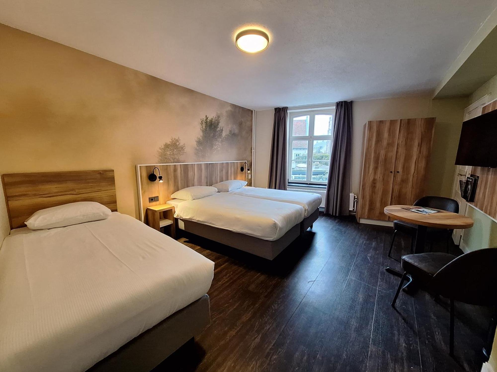 Triple Room,1651164826:JPEG